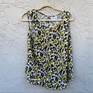 Velvet sleeveless blouse